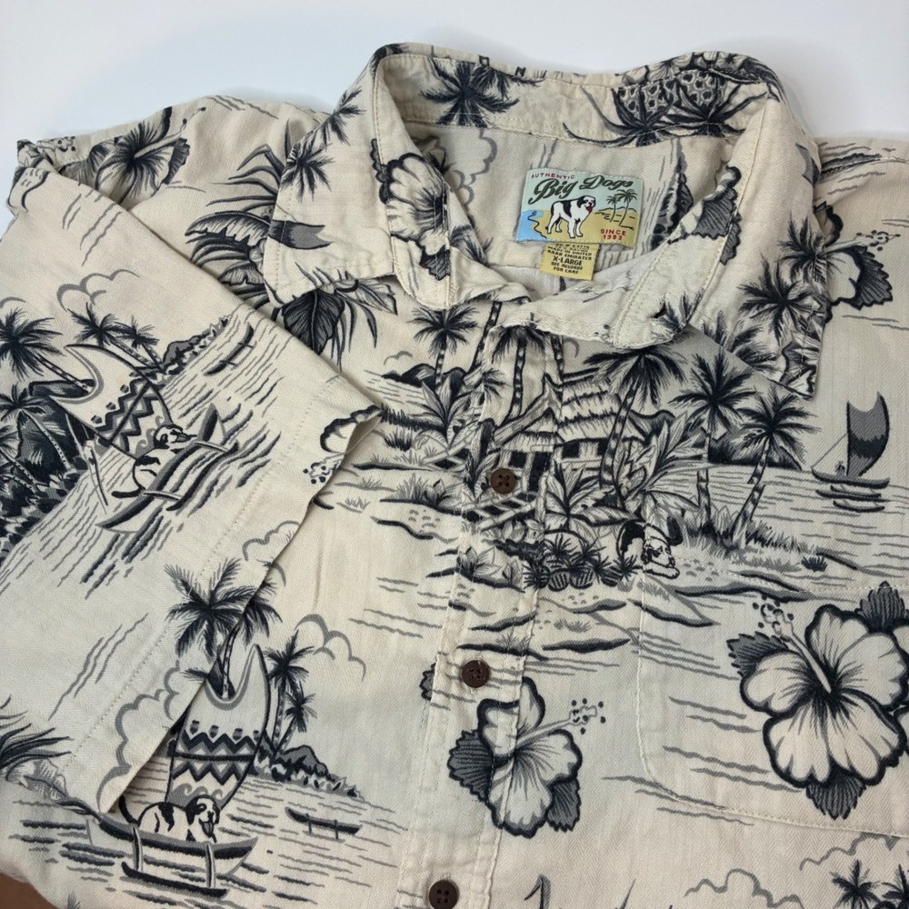 Big Dogs Mens XL Tropical Island Palm Tree Hibiscus Button Down Shirt Cream